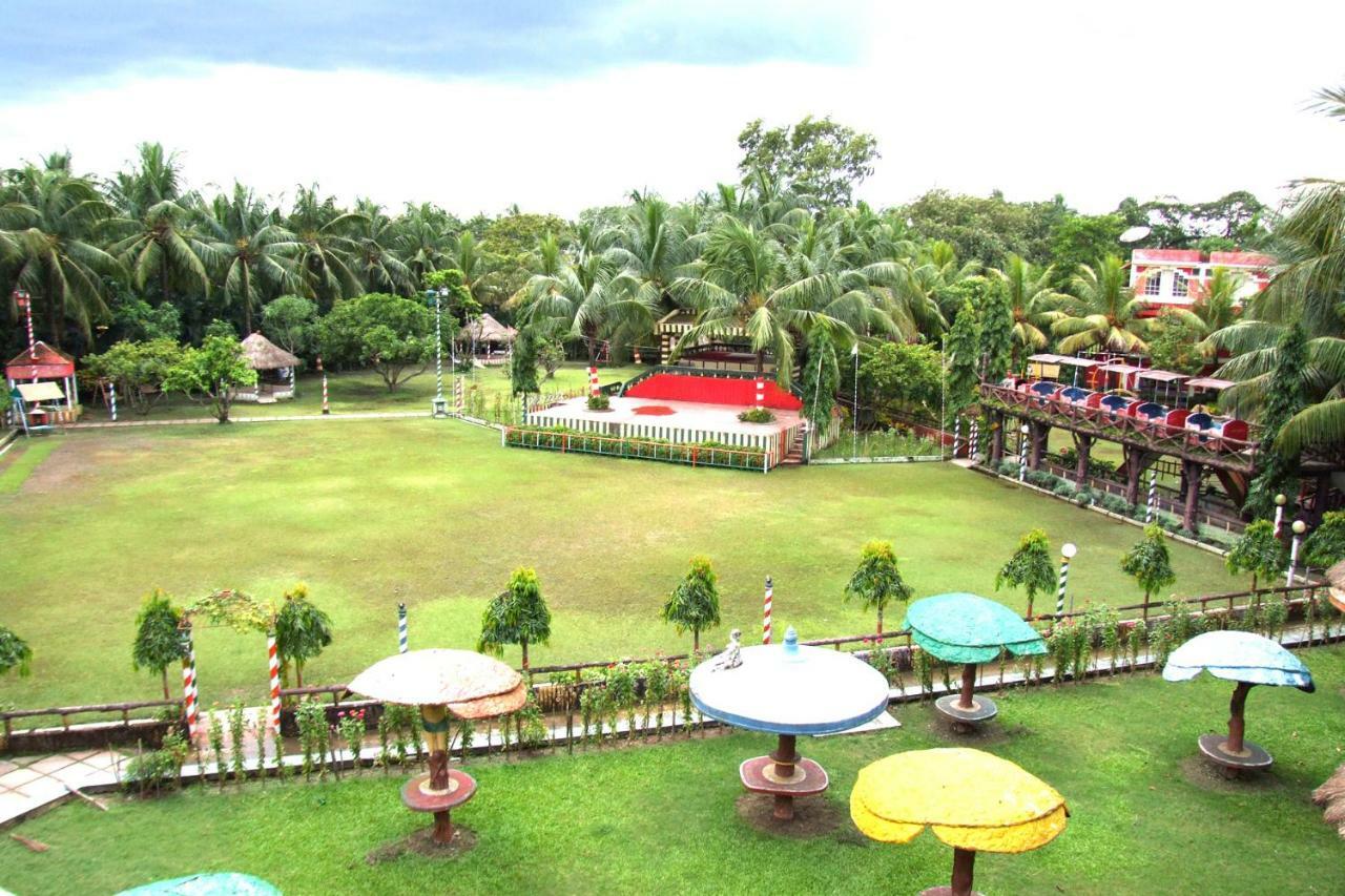 Palm Village Resort Kalkutta Exterior foto