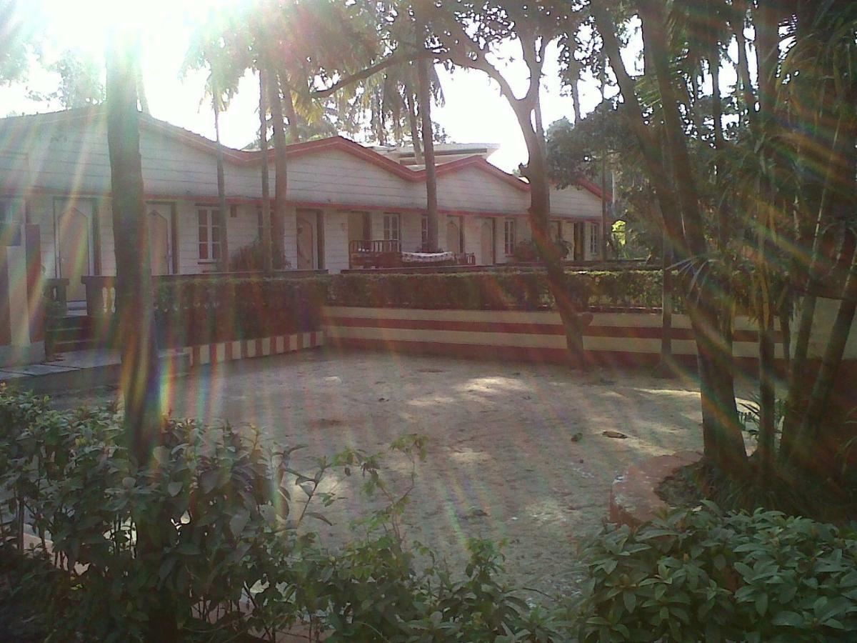 Palm Village Resort Kalkutta Exterior foto