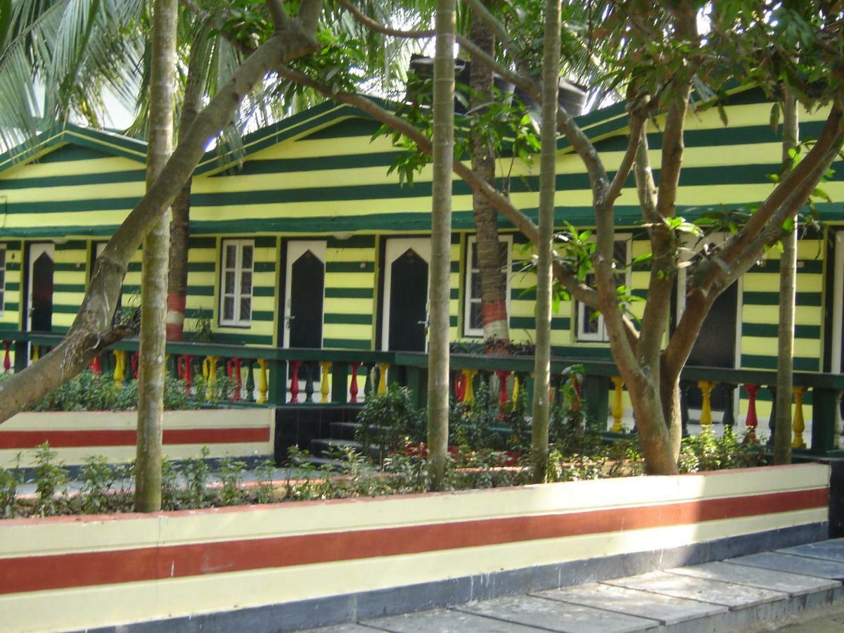 Palm Village Resort Kalkutta Exterior foto